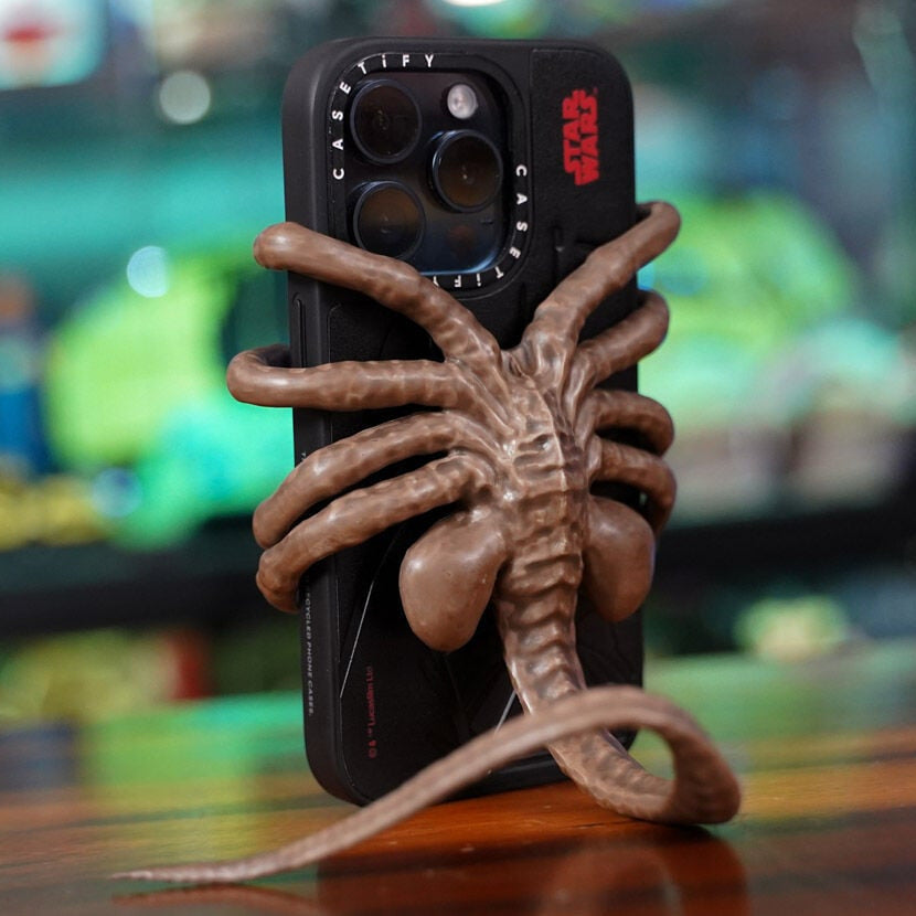 🚀 Facehugger Phone Holder